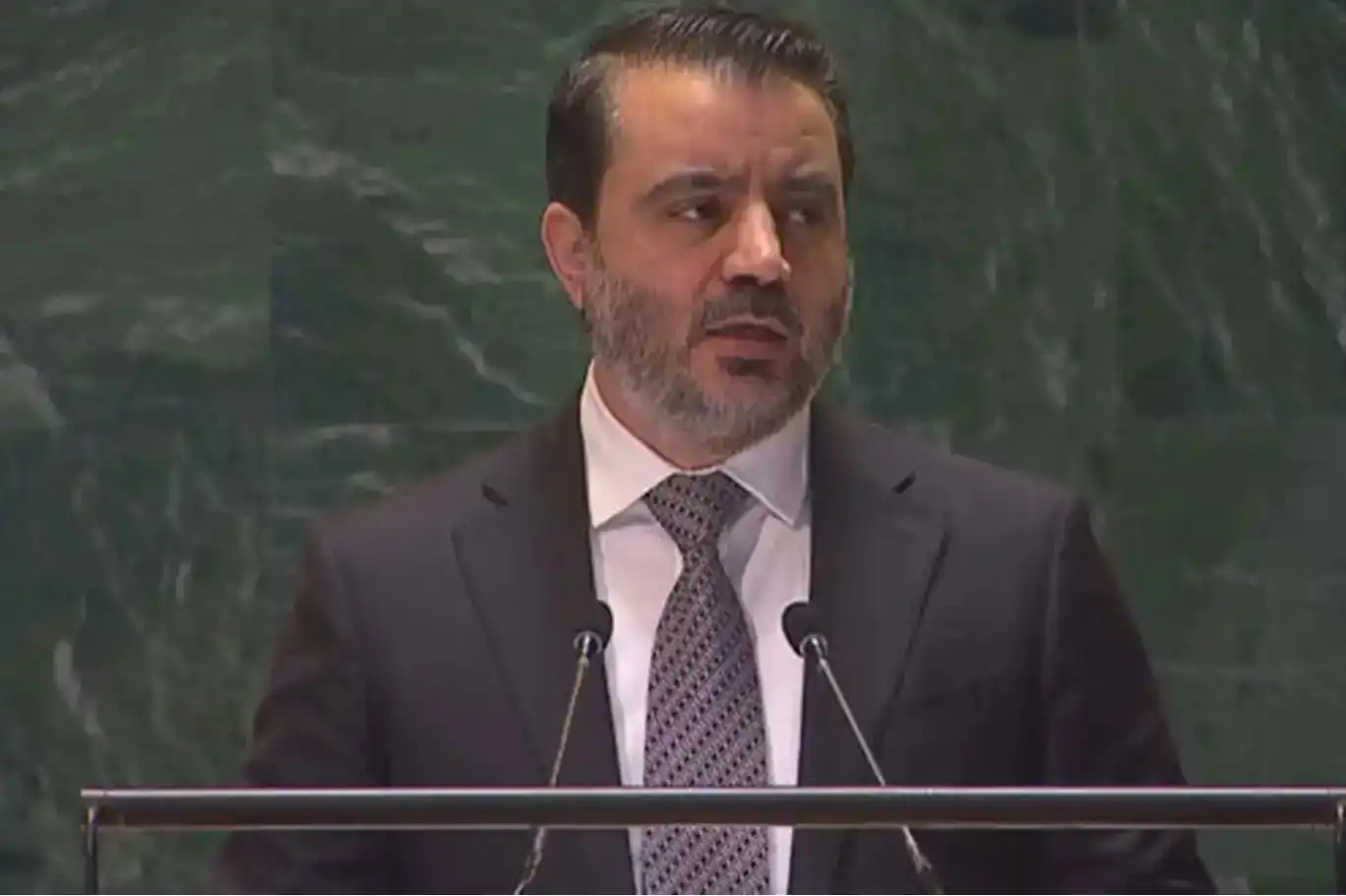 وەزیری دەرەوەی سوریا لە نەتەوە یەکگرتووەکان قسەی کرد: دەبێت دەستبەجێ ئەو سزایانەی بەسەر سوریادا سەپێنراون هەڵبگیرێن