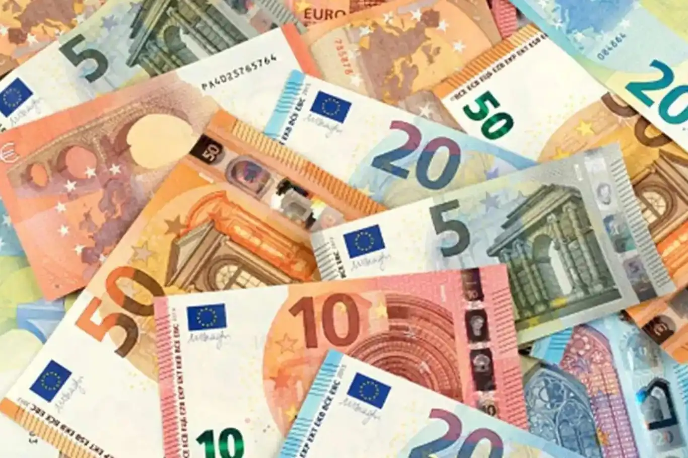 Euro neden yükseliyor? Euro neden yükseliyor?