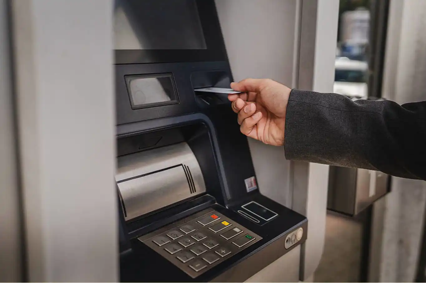 "20 bin TL altı nakit çekimler sadece ATM’den yapılacak" iddialarına açıklama "20 bin TL altı nakit çekimler sadece ATM’den yapılacak" iddialarına açıklama