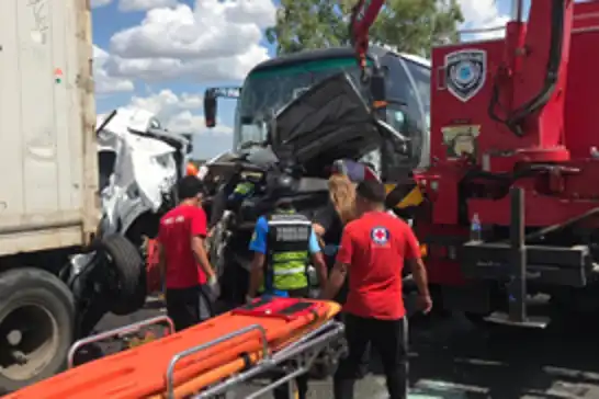 Filipinler'de zincirleme trafik kazası: 12 ölü, 30 yaralı