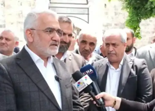 يابجي أوغلو: "يجب أن يتوقف العنف والدموع وسنبذل كل جهدنا لتحقيق ذلك"