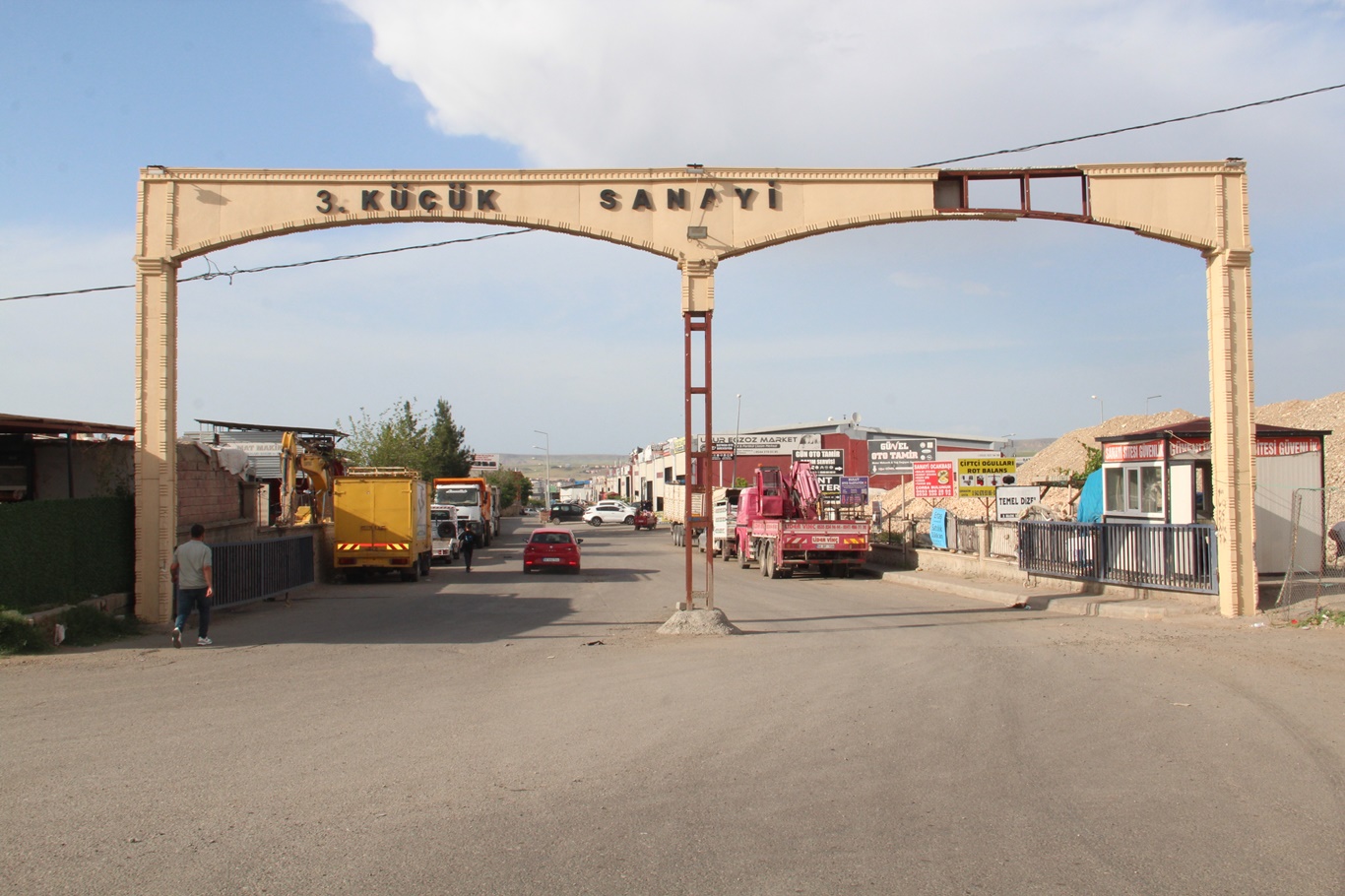Batman Sanayi Sitesi Esnafı: Kavşak yapılmadı, mağdur ediliyoruz