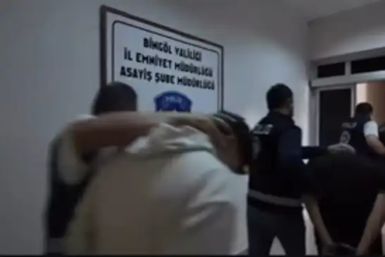 Bingöl'de oto hırsızlığından 6 şüpheli yakalandı