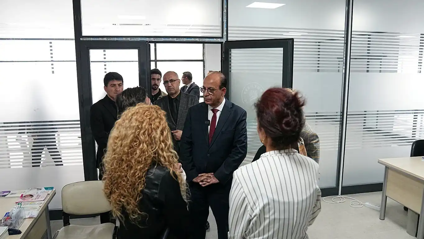 Yeşilyurt Belediye Başkanı Geçit'ten Aile Danışma ve Sağlıklı Yaşam Merkezine ziyaret Yeşilyurt Belediye Başkanı Geçit'ten Aile Danışma ve Sağlıklı Yaşam Merkezine ziyaret