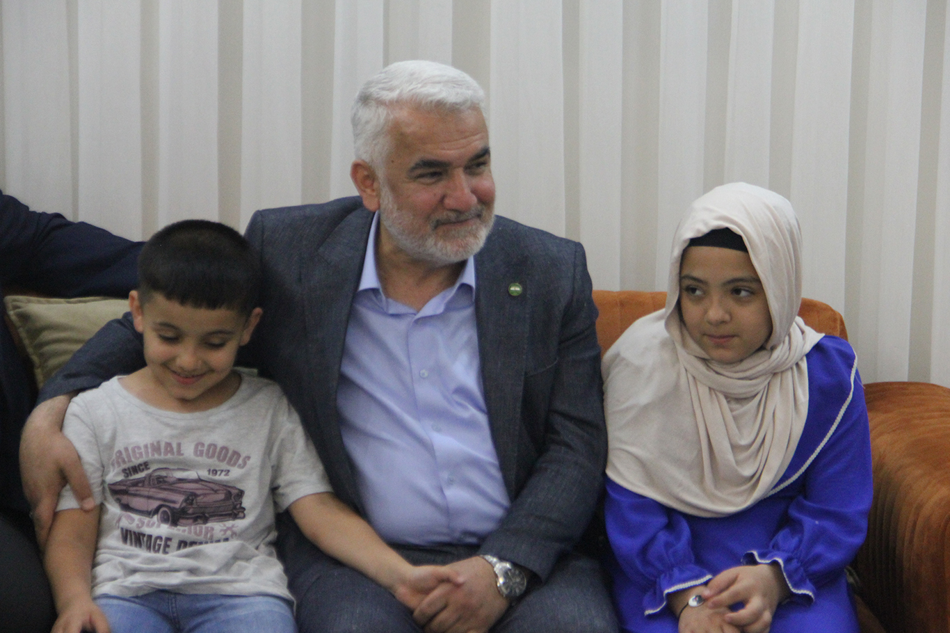 fbec3c6a-cd90-494c-8d89-3d10d645cb32