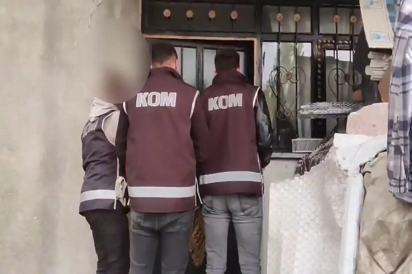 Ağrı'da gerçekleştirilen tefecilik operasyonunda 5 milyon TL'lik senet ele geçirildi