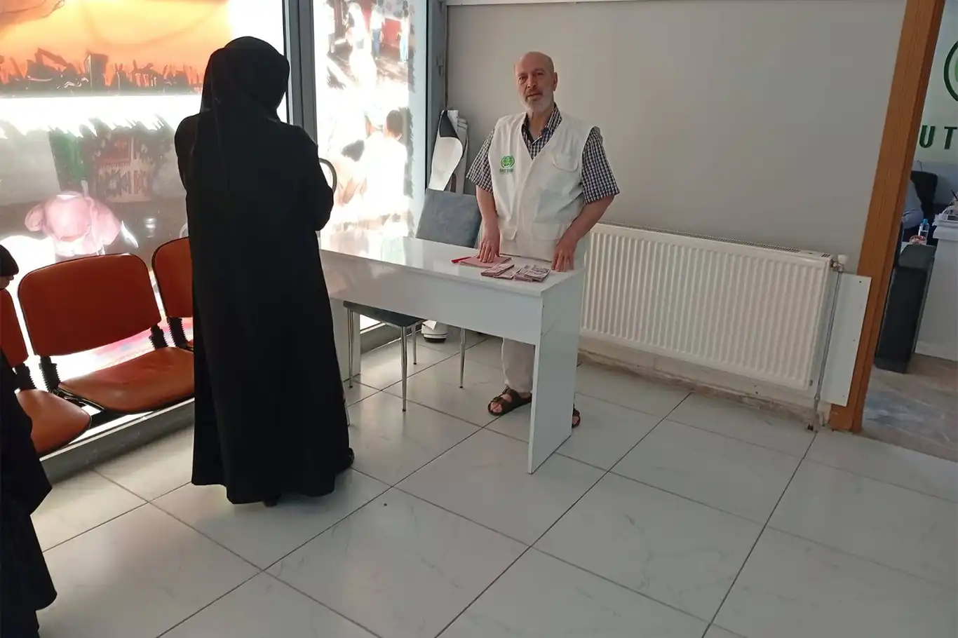 Diyarbakırlı hayırsever, umre parasını Gazze'ye bağışladı Diyarbakırlı hayırsever, umre parasını Gazze'ye bağışladı