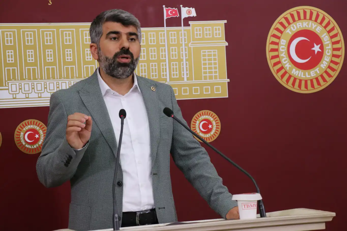 HÜDA PAR Milletvekili Dinç madde bağımlığına dikkat çekti: Vatandaşlar ‘evlatlarımızı kurtarın’ diyor! HÜDA PAR Milletvekili Dinç madde bağımlığına dikkat çekti: Vatandaşlar ‘evlatlarımızı kurtarın’ diyor!
