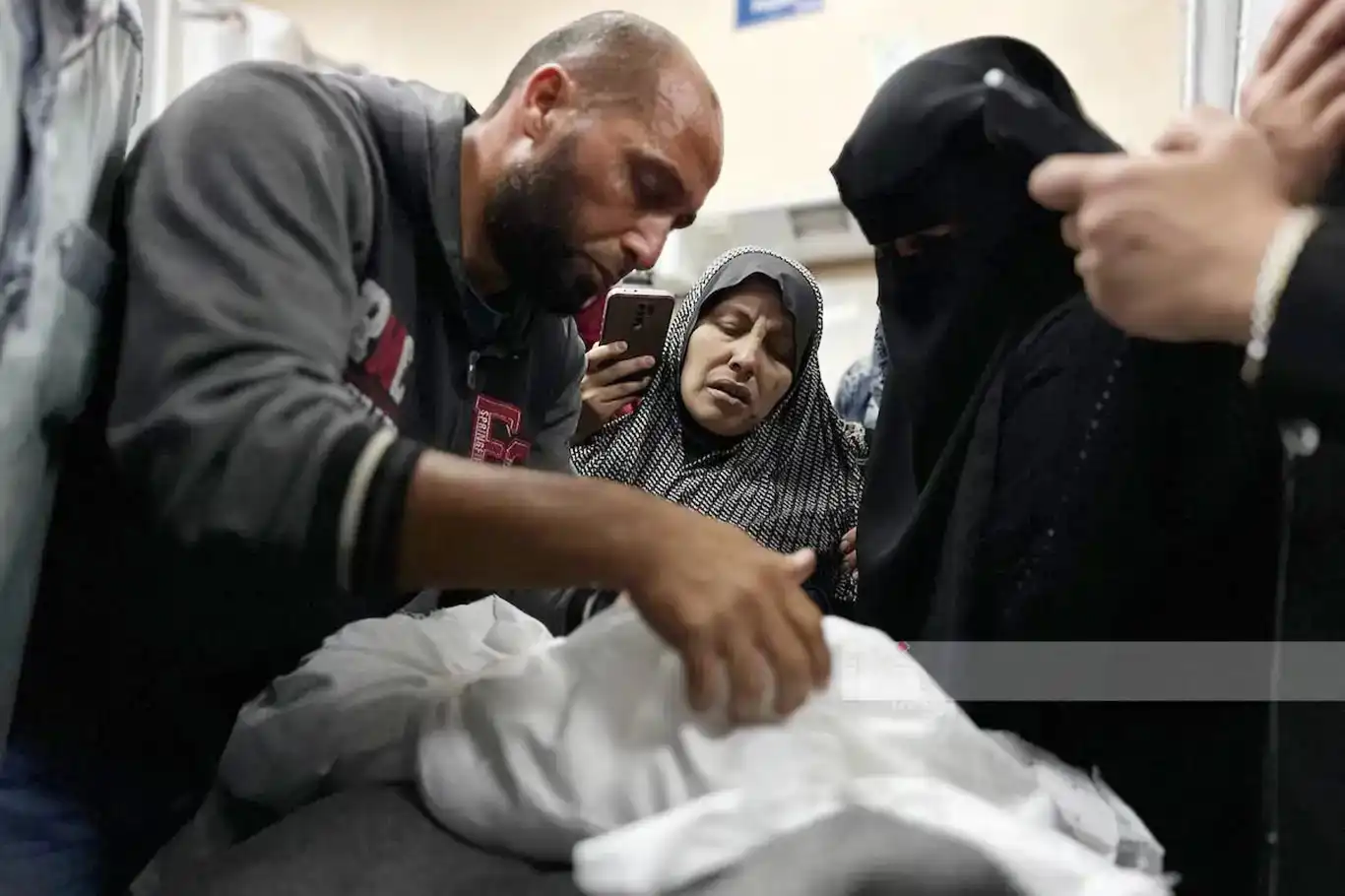 وزارة الصحة بغزة: ارتفاع حصيلة العدوان الإسرائيلي إلى 53272 شهيداً وزارة الصحة بغزة: ارتفاع حصيلة العدوان الإسرائيلي إلى 53272 شهيداً