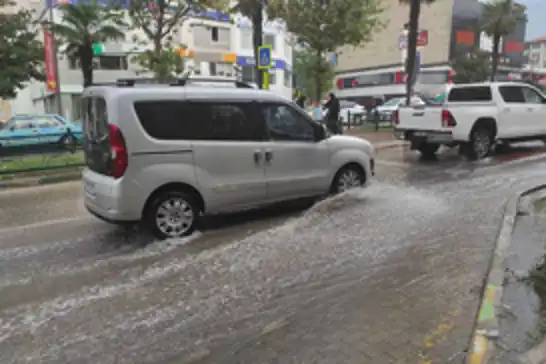 Meteorolojiden sel ve su baskını uyarısı