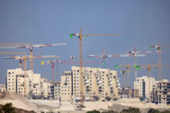 الإعلام الصهيوني: " ثمن موافقة سموتريتش على المساعدات الإنسانية لغزة هو توسيع الاستيطان بالضفة"  