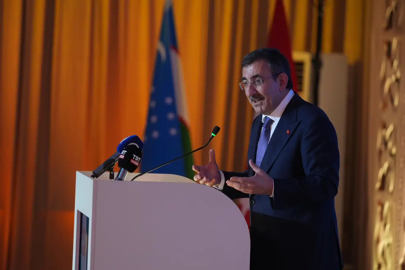 Cumhurbaşkanı Yardımcısı Yılmaz'dan Suriye yaptırımlarının kaldırılmasına ilişkin açıklama: Benzer adımlar Gazze için de atılmalı Cumhurbaşkanı Yardımcısı Yılmaz'dan Suriye yaptırımlarının kaldırılmasına ilişkin açıklama: Benzer adımlar Gazze için de atılmalı