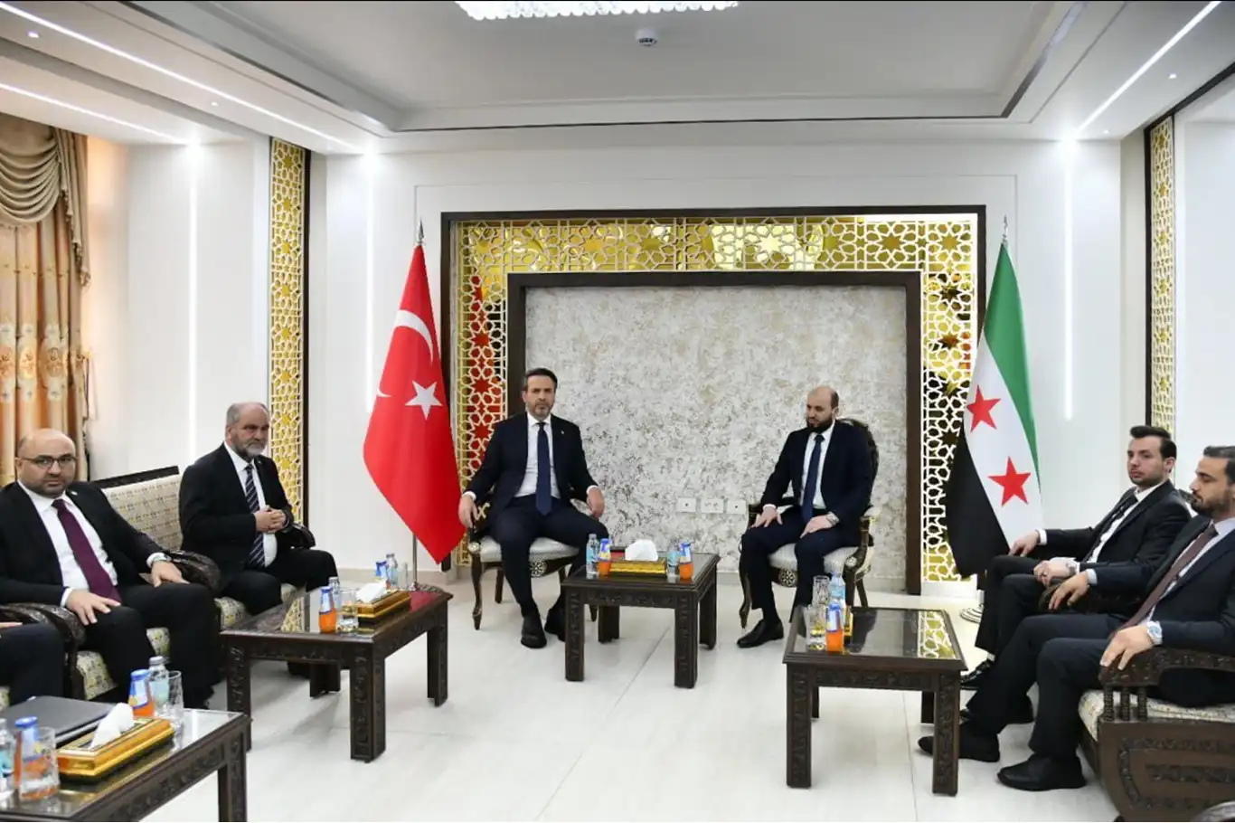 Bakan Bayraktar Şam'da Bakan Bayraktar Şam'da
