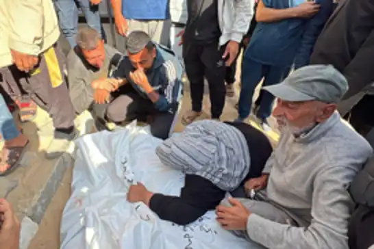 Avrupa Raportörü Cluit: israilin Gazze'deki eylemleri soykırım ve etnik temizliğe işaret ediyor