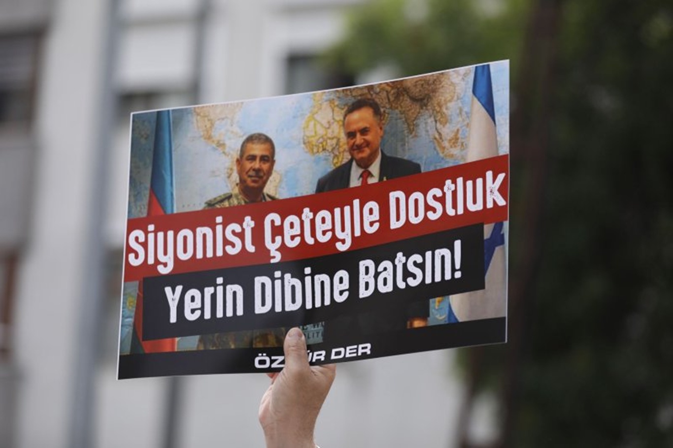 İşgalcilere destek veren Azerbaycan yönetimi İstanbul'da protesto edildi