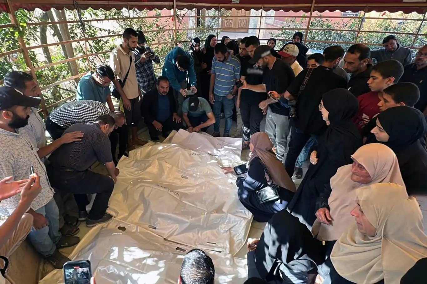 Soykırımcı rejim katliamlarını sürdürüyor: 55 şehit Soykırımcı rejim katliamlarını sürdürüyor: 55 şehit