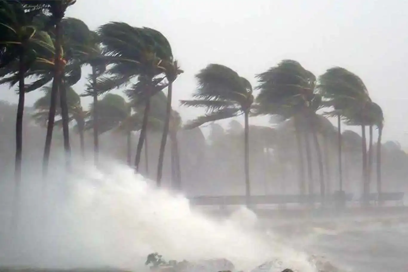 Meteorolojiden 38 il için sağanak ve fırtına uyarısı Meteorolojiden 38 il için sağanak ve fırtına uyarısı
