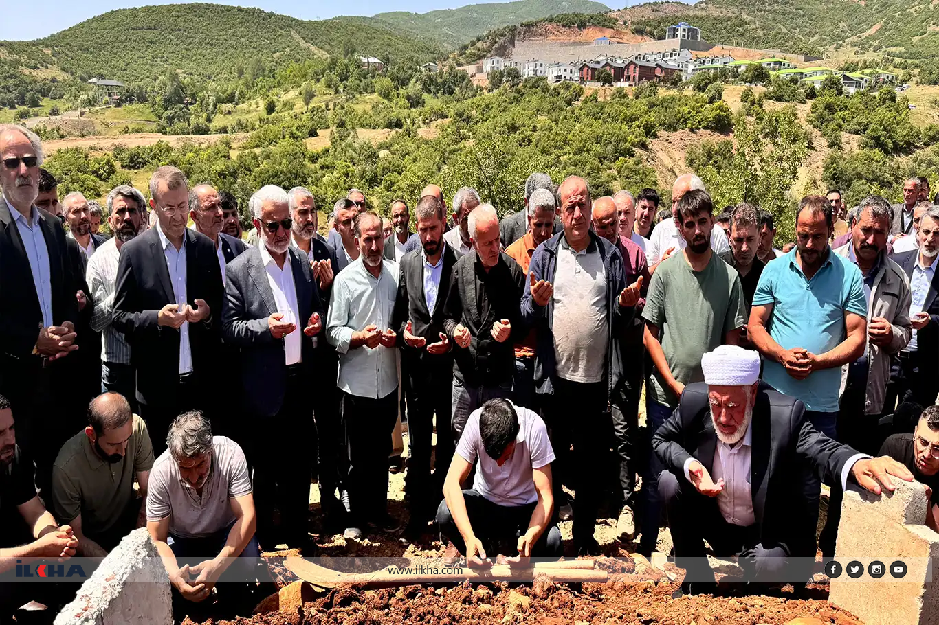 Orhan Açikbaş, yek ji navdarên muhîm ên Çewlikê ye, wefat kir Orhan Açikbaş, yek ji navdarên muhîm ên Çewlikê ye, wefat kir