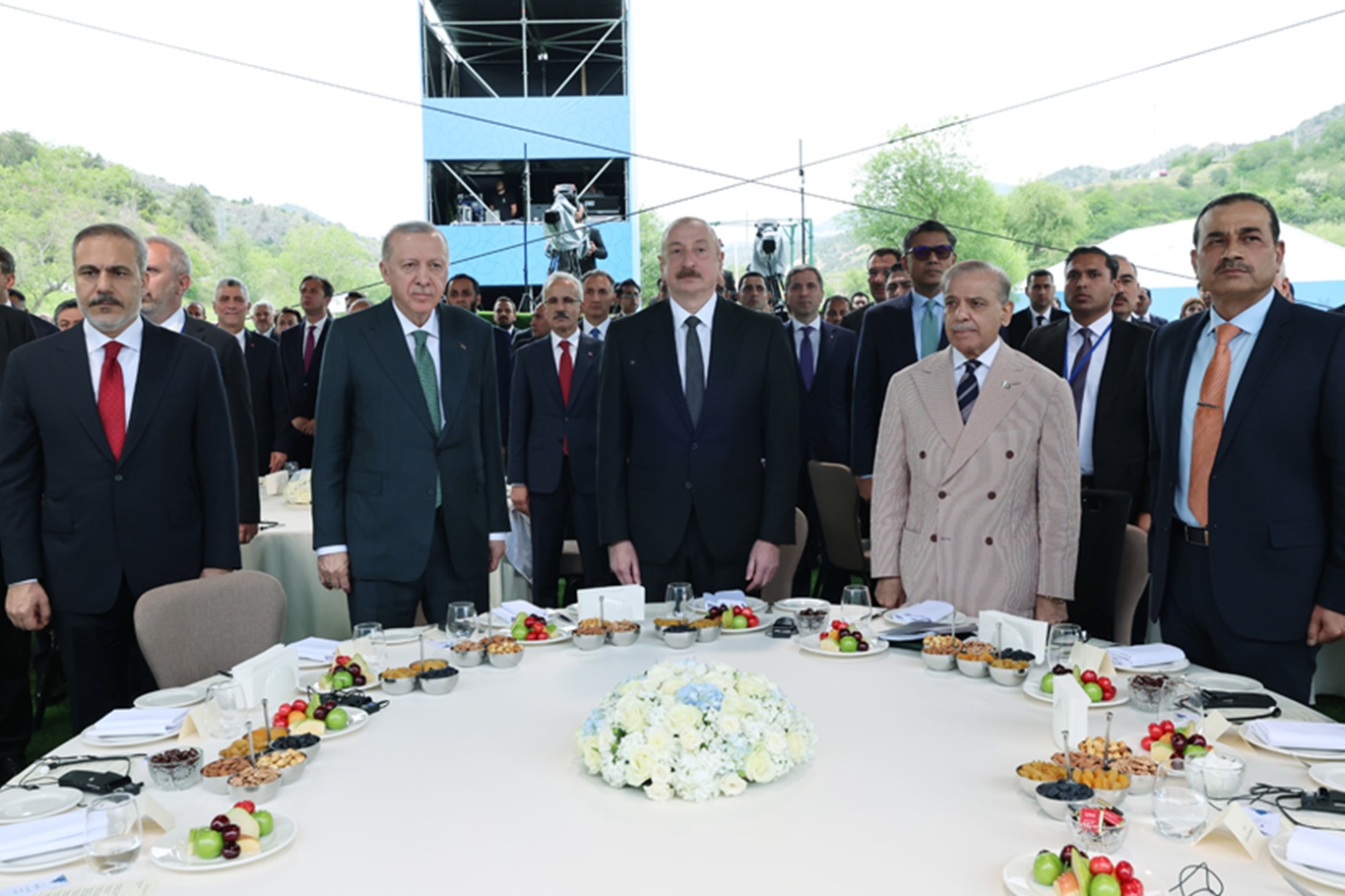 Cumhurbaşkanı Erdoğan: Karabağ’daki bağımsızlık zaferi, Azerbaycan’ı çok daha güçlü kılıyor Cumhurbaşkanı Erdoğan: Karabağ’daki bağımsızlık zaferi, Azerbaycan’ı çok daha güçlü kılıyor