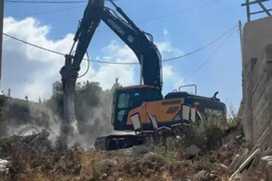 İşgalciler Ramallah'ın doğusunda bir evi yıktı: Etnik temizlik ve yerinden etme politikası sürüyor