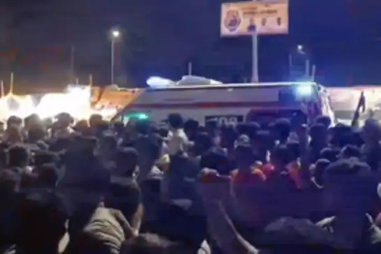 Hindistan'da dini festival sırasında izdiham: 6 ölü, 30 yaralı