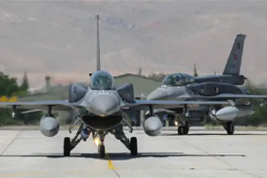 ABD ambargoyu kaldırdığı Vietnam'a 24 adet F-16 savaş uçağı veriyor