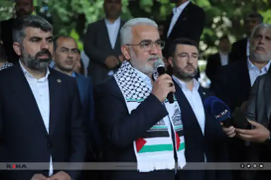 HÜDA PAR Leader joins Adana march to denounce Gaza genocide 