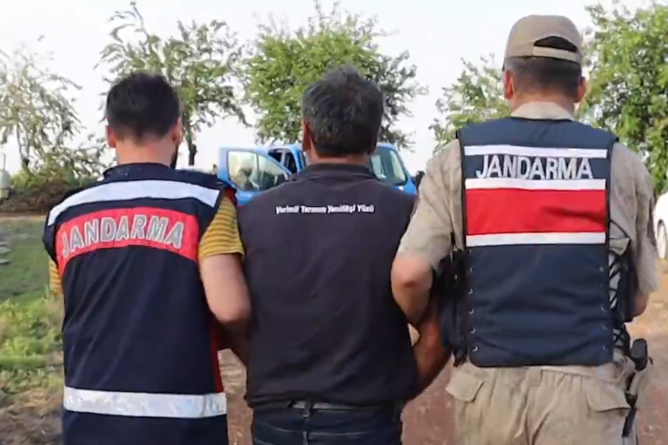 Şanlıurfa merkezli tefecilik operasyonunda 2 kişi tutuklandı Şanlıurfa merkezli tefecilik operasyonunda 2 kişi tutuklandı