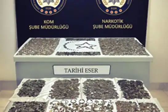 Kapıkule Sınır Kapısı'nda tarihi eser operasyonu