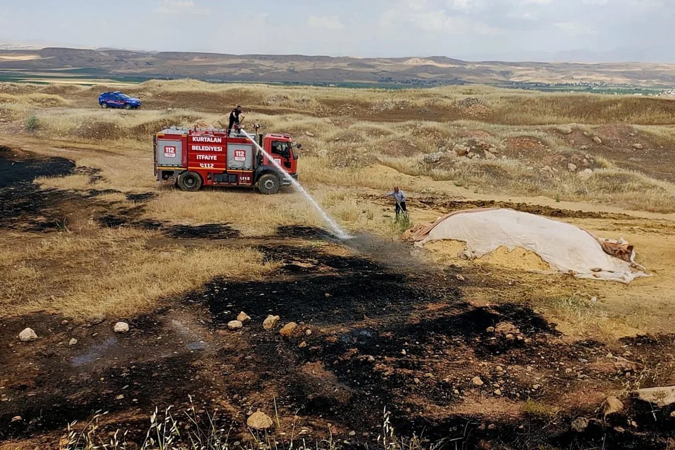 Li Sêrtê agir bi zeviyê ket: 60 donim zeviya genim a çandî bû xwelî Li Sêrtê agir bi zeviyê ket: 60 donim zeviya genim a çandî bû xwelî