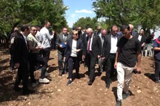 TBMM Zirai Don Araştırma Komisyonu Malatya'da kayısı bahçelerini yerinde inceledi 
