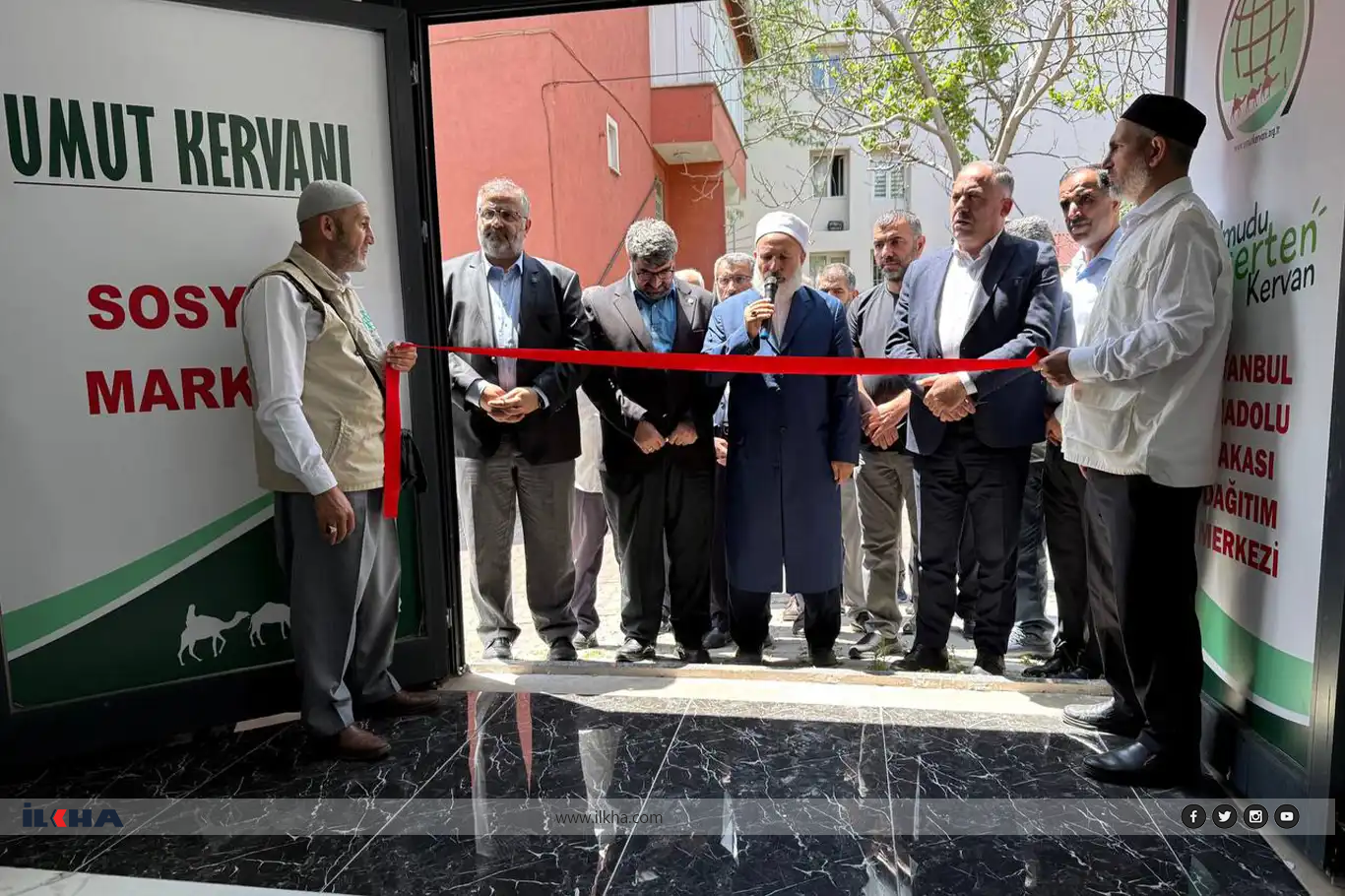 Karwana Hêvîyê li Stenbolê marketa civakê vekir Karwana Hêvîyê li Stenbolê marketa civakê vekir