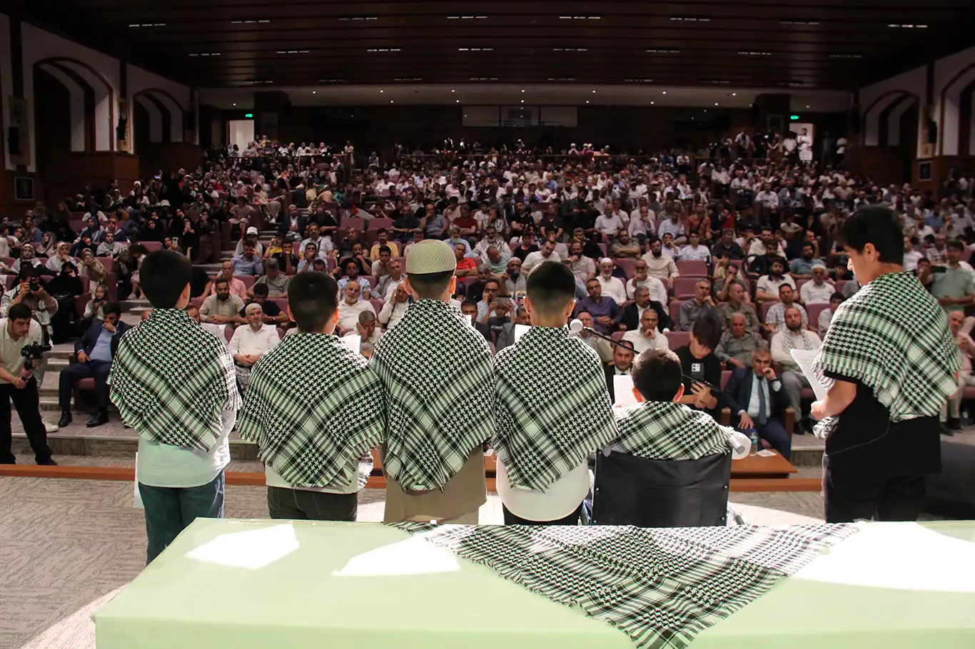 Diyarbakır'da "Kuşatmaya Direnen Yürekler" temalı program düzenlendi