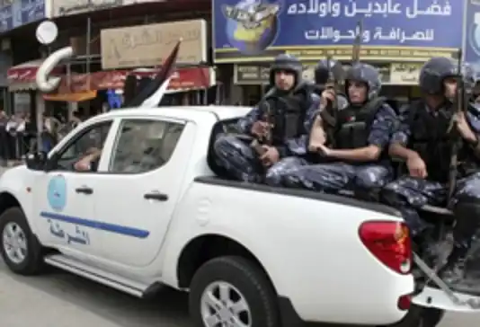 وزارة الداخلية في غزة تعيد تشكيل "قوة التنفيذ" لضبط الأمن ومكافحة الفوضى