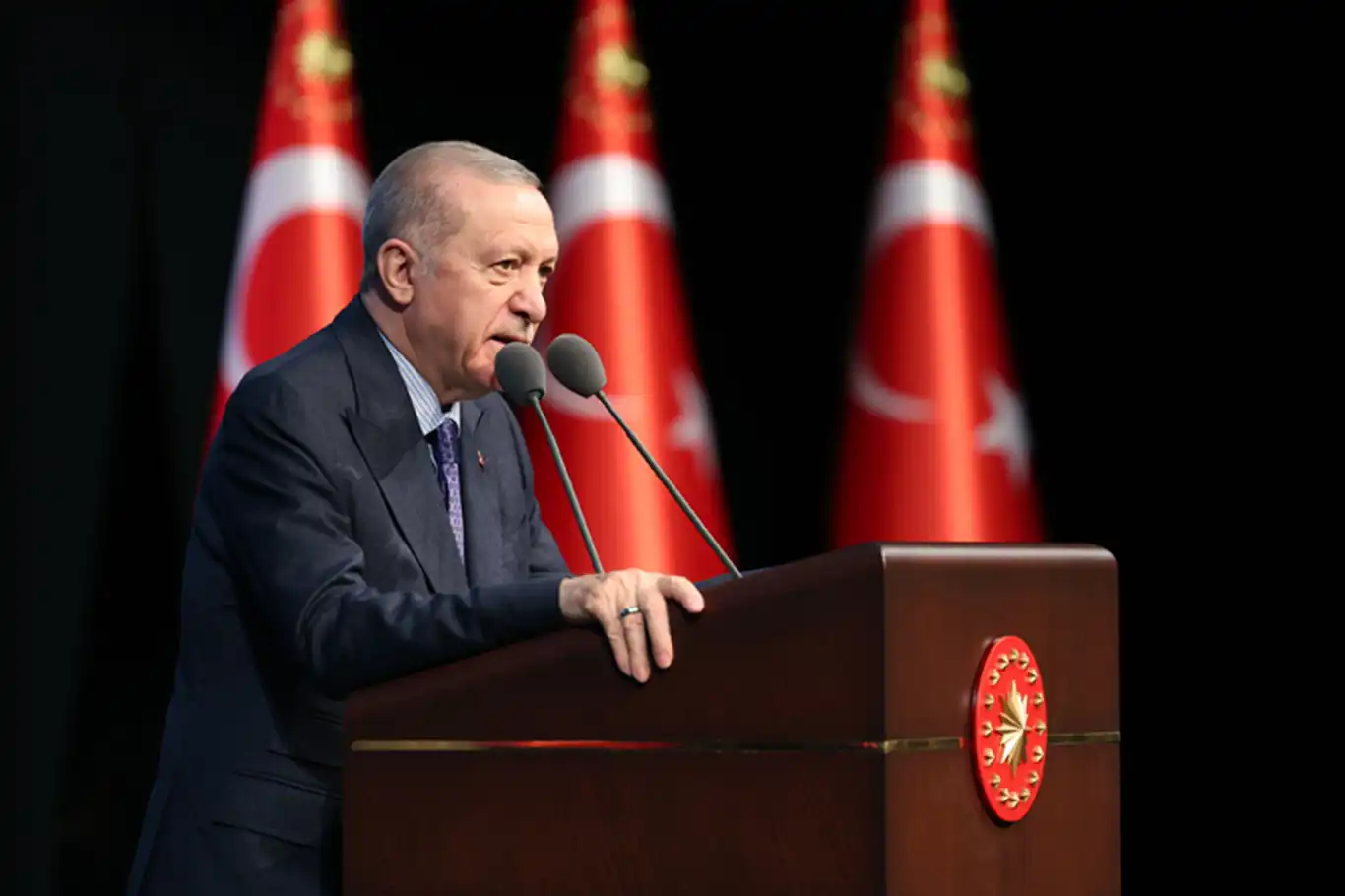 Cumhurbaşkanı Erdoğan: Evliliğin önündeki engellerin kaldırılması lazım Cumhurbaşkanı Erdoğan: Evliliğin önündeki engellerin kaldırılması lazım