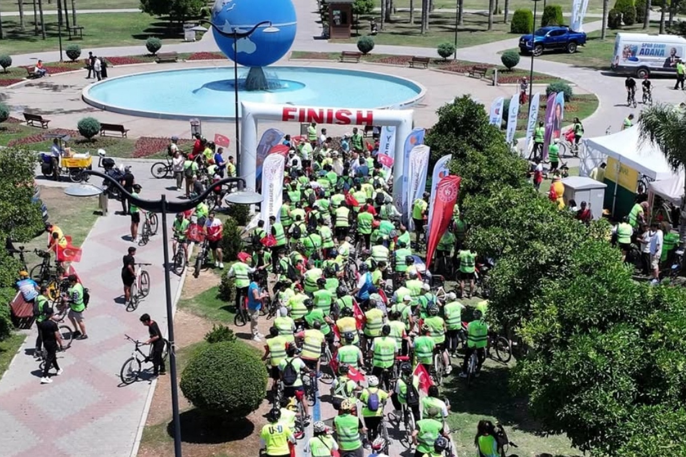 Adana’da Yeşilay Bisiklet Turu’na yoğun ilgi