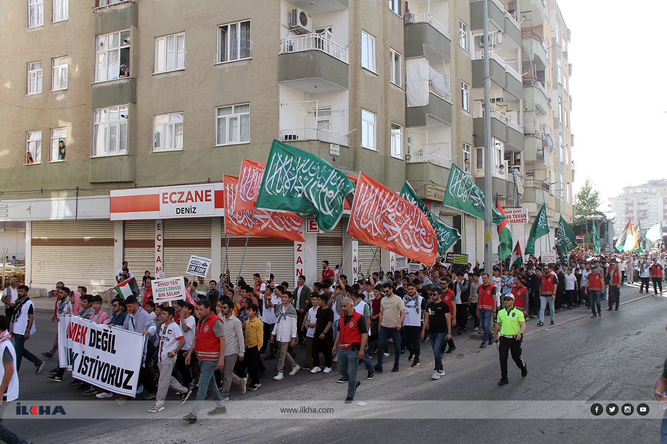 Youth in Diyarbakır rally for Gaza, condemn ongoing Israeli aggression