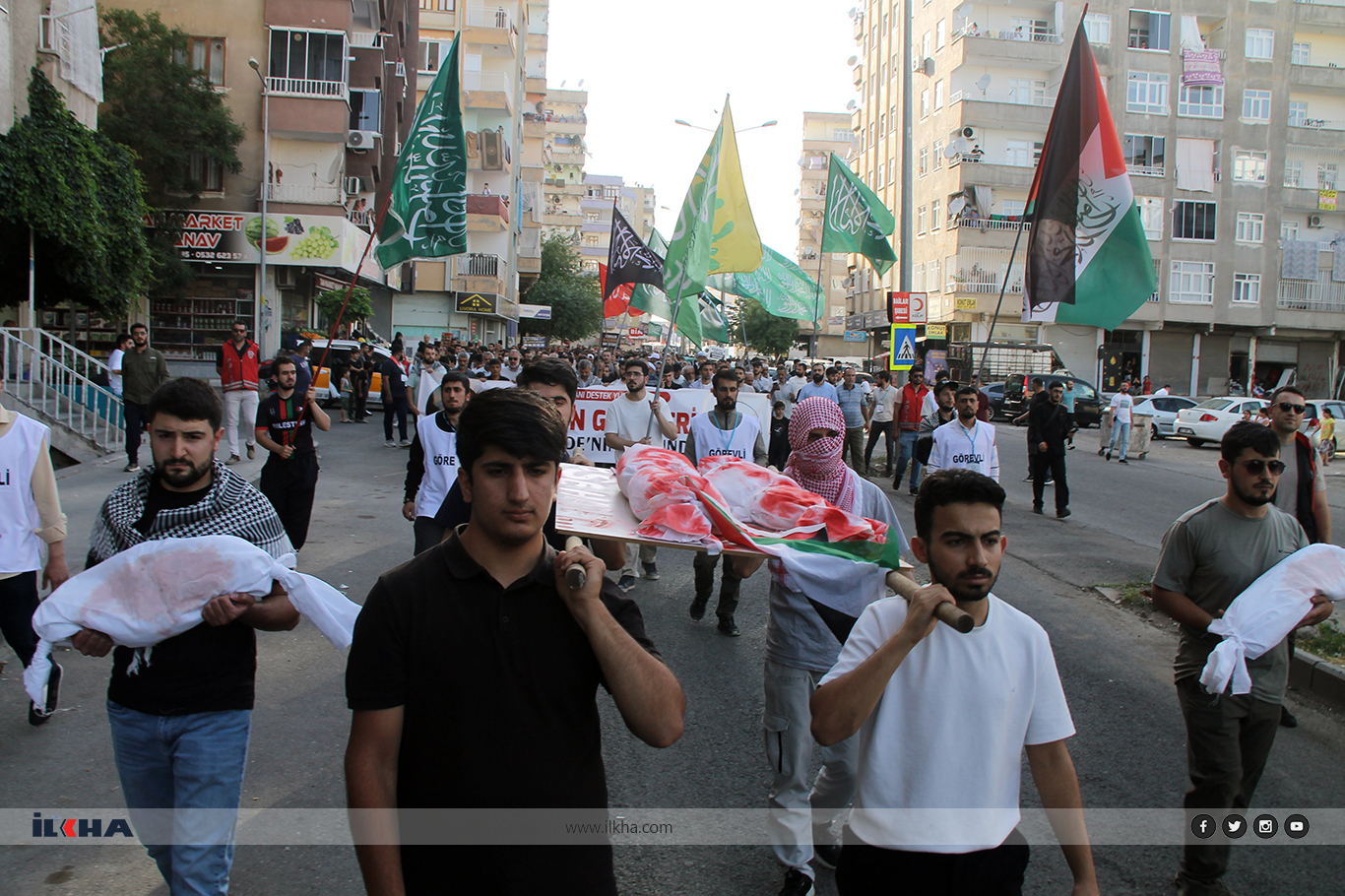 Youth in Diyarbakır rally for Gaza, condemn ongoing Israeli aggression