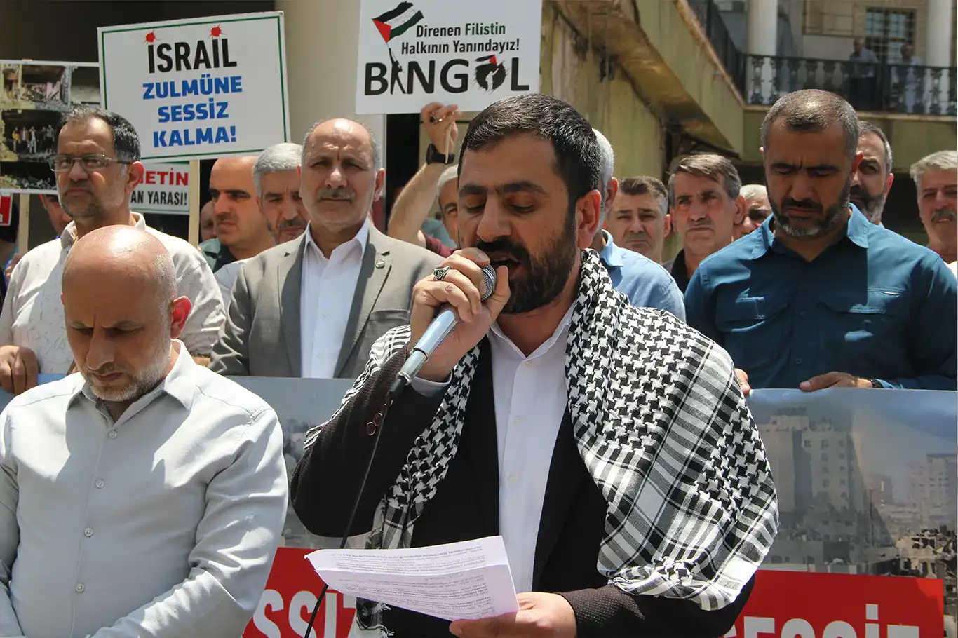 HÜDA PAR Bingöl İl Başkanlığı’ndan Gazze için basın açıklaması HÜDA PAR Bingöl İl Başkanlığı’ndan Gazze için basın açıklaması