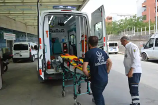 Siirt'te motosiklet kazası: Park halindeki araca çarpan sürücü yaralandı