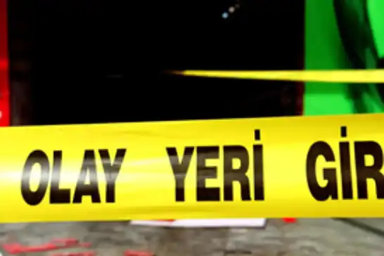 Traktörü tamir ederken altında kalan işçi hayatını kaybetti