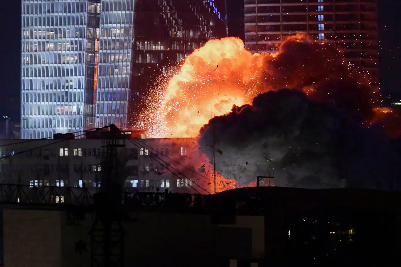 Iran launches major missile, drone attack on Israeli targets Iran launches major missile, drone attack on Israeli targets