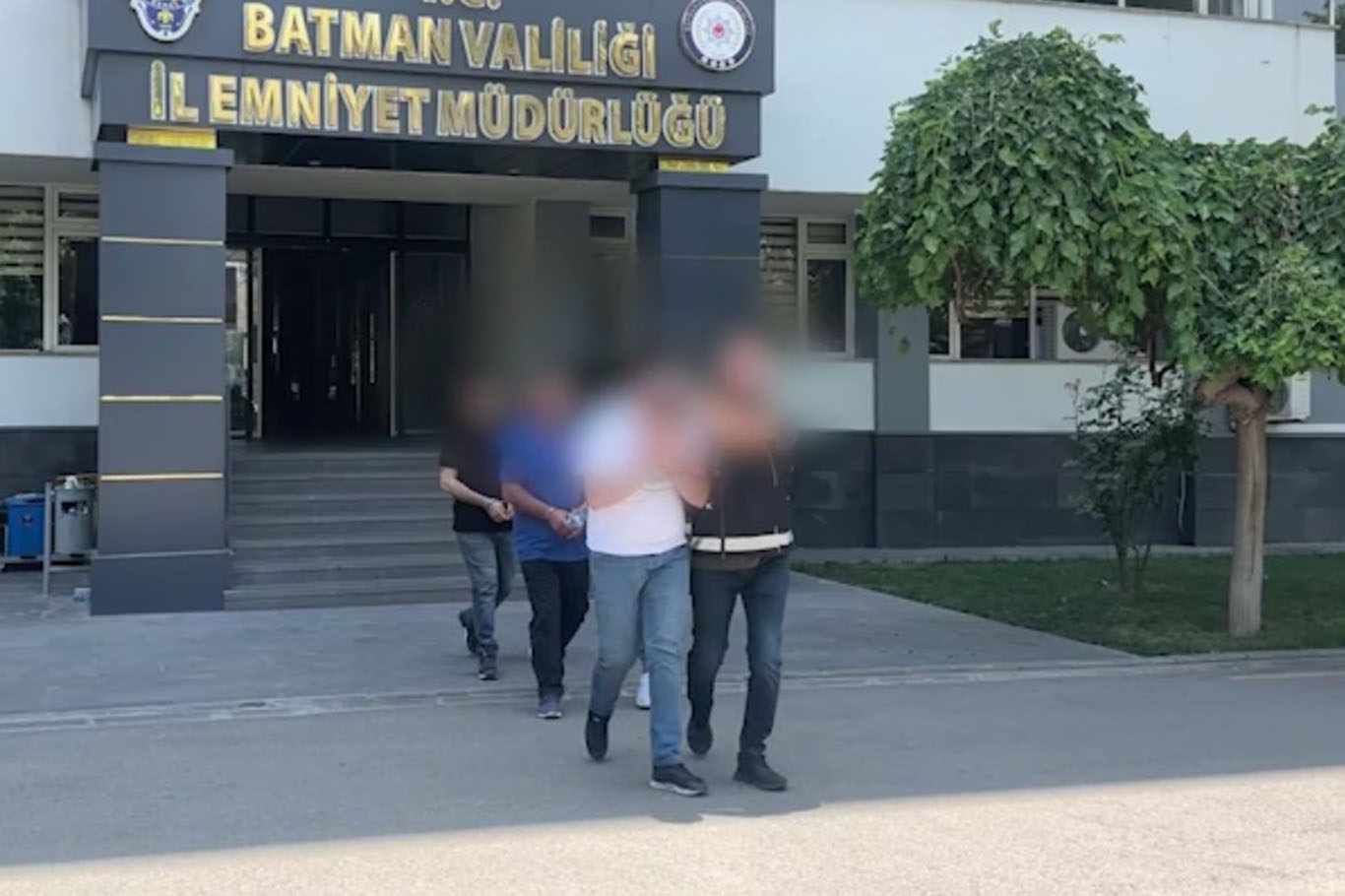 Batman'da uyuşturucu operasyonu: 5 kilo skunk ele geçirildi Batman'da uyuşturucu operasyonu: 5 kilo skunk ele geçirildi