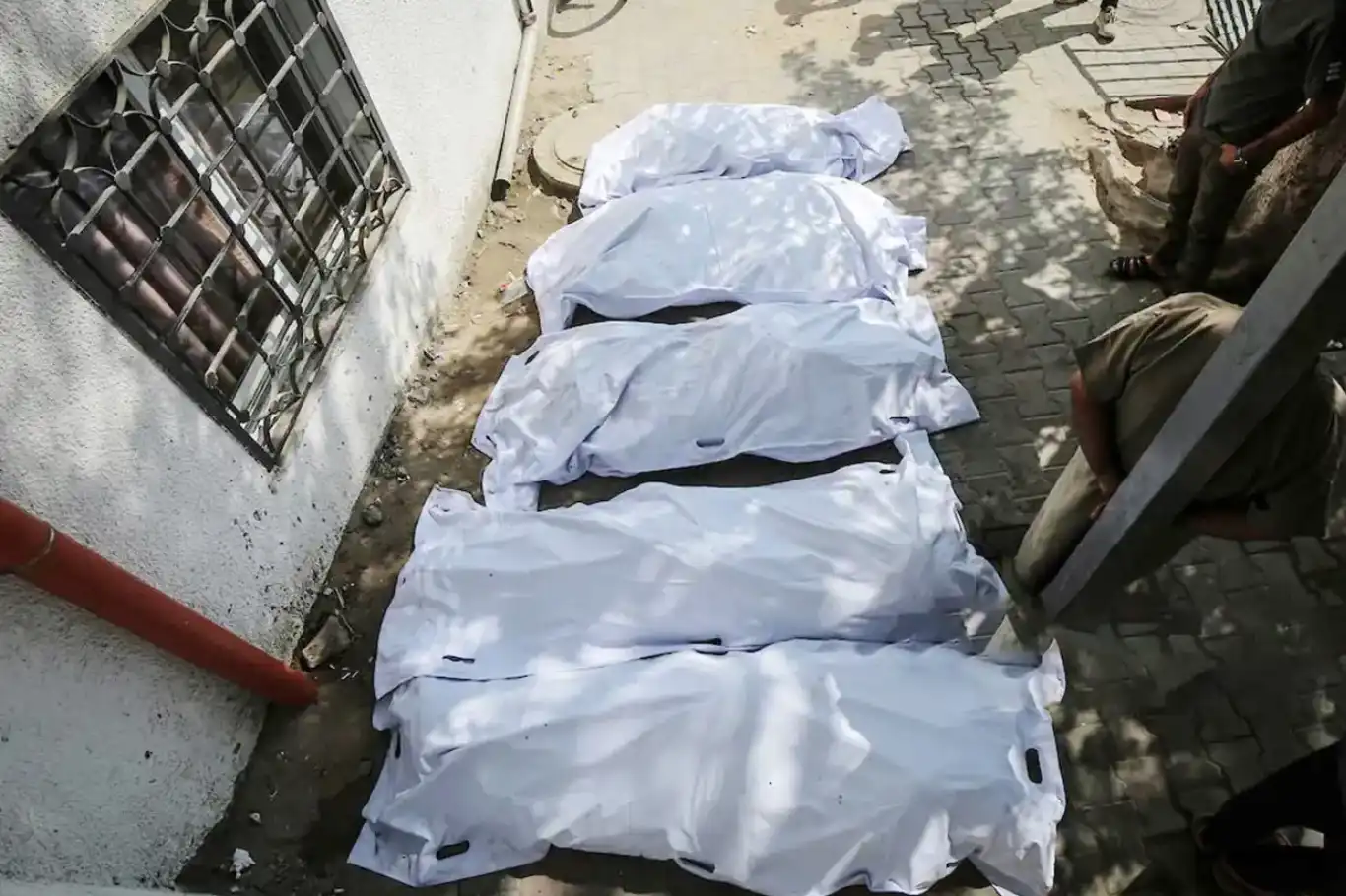 المجزرة مستمرة في غزة.. استشهاد 20 فلسطينيًا في غارات متفرقة المجزرة مستمرة في غزة.. استشهاد 20 فلسطينيًا في غارات متفرقة
