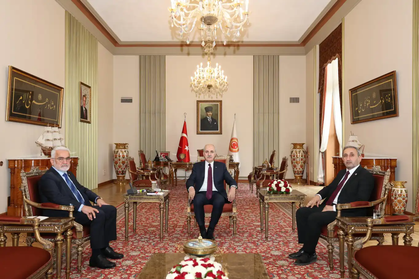 HÜDA PAR'dan Meclis Başkanı Kurtulmuş'a tebrik ziyareti