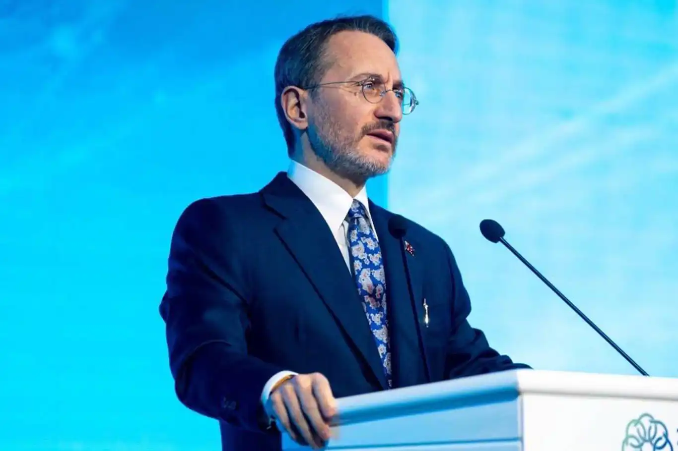 Türkiye condemns Israeli assault on journalists as ‘barbaric’ attack on press freedom Türkiye condemns Israeli assault on journalists as ‘barbaric’ attack on press freedom