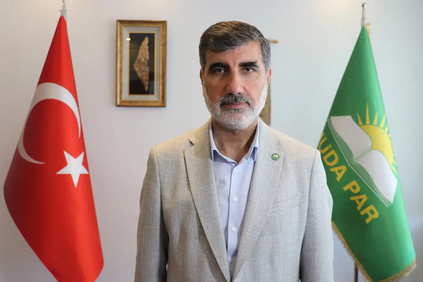 HÜDA PAR'dan valiliğe çağrı: Siyonist katilin İstanbul'umuzda konser vermesi büyük bir züldür HÜDA PAR'dan valiliğe çağrı: Siyonist katilin İstanbul'umuzda konser vermesi büyük bir züldür