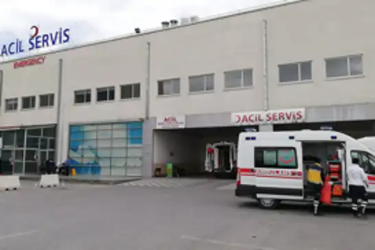Otomobil ile motosiklet çarpıştı: 1 yaralı
