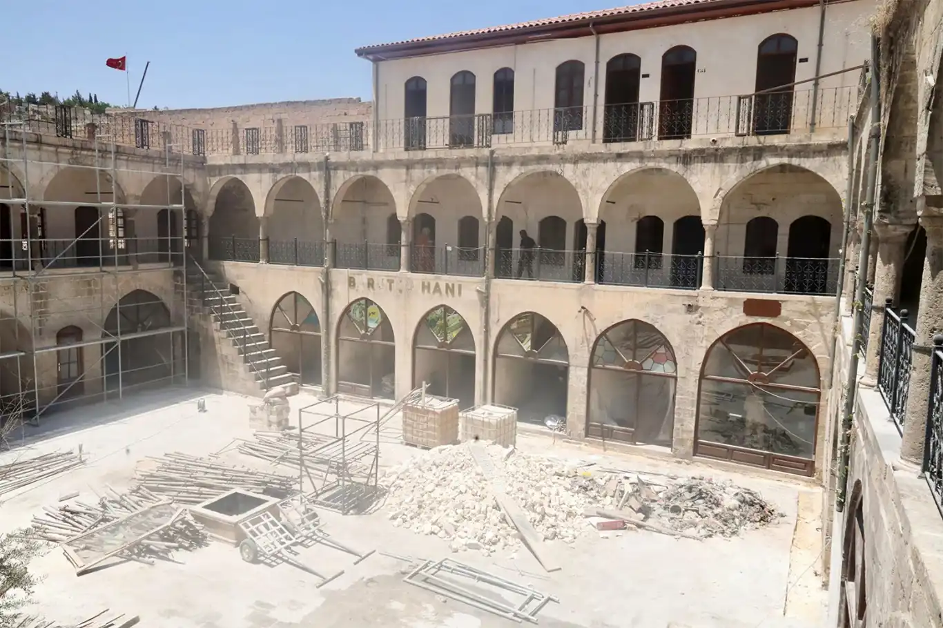 Şanlıurfa'da Barutçu Hanı’nda restorasyon çalışmaları başladı