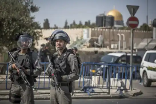 محافظة القدس: الكيان الصهيوني يعزل القدس مستغلاً التوتر الإقليمي